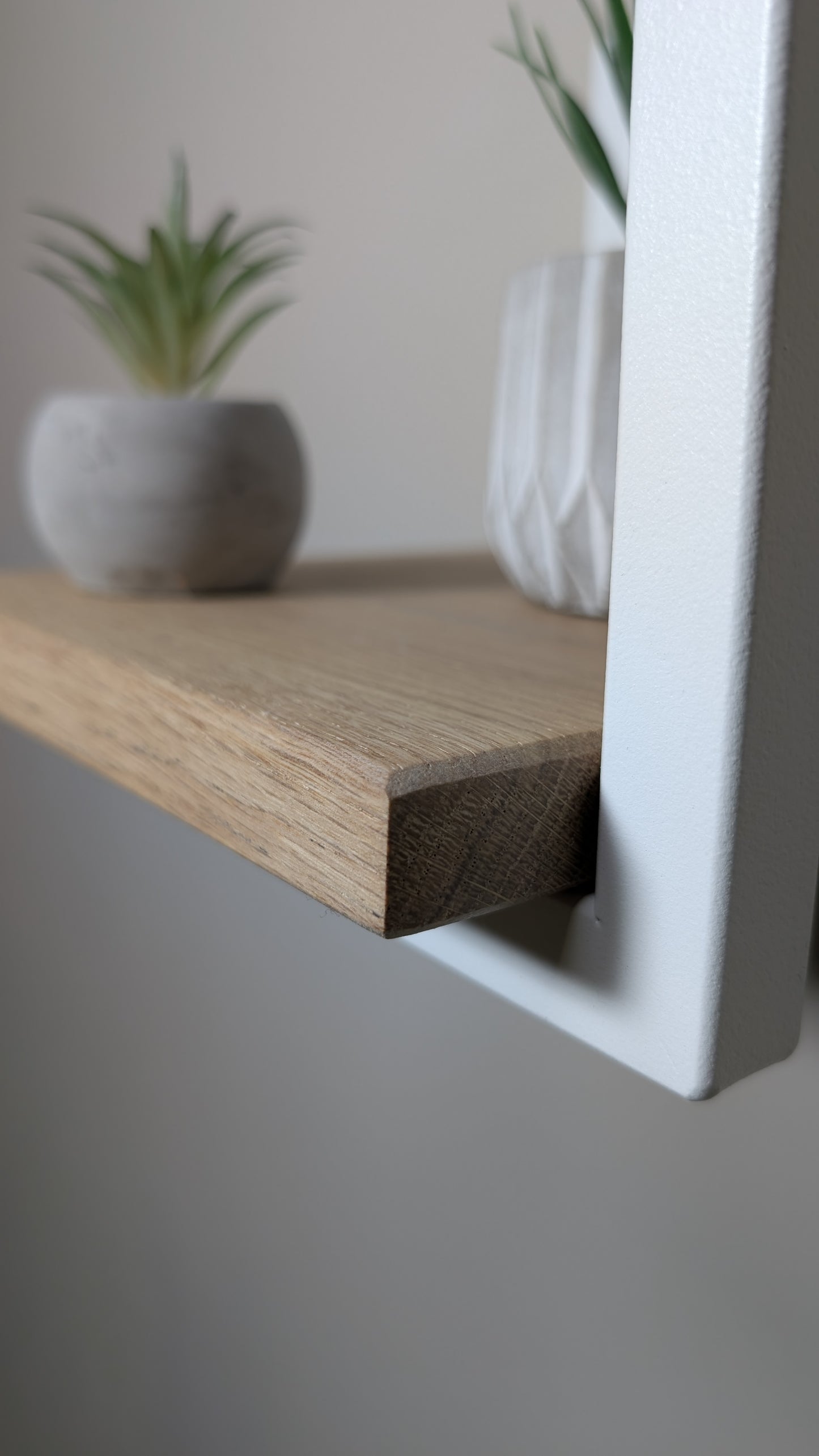 Cubo Decorativo Industrial – Estante de Pared en Metal y Madera